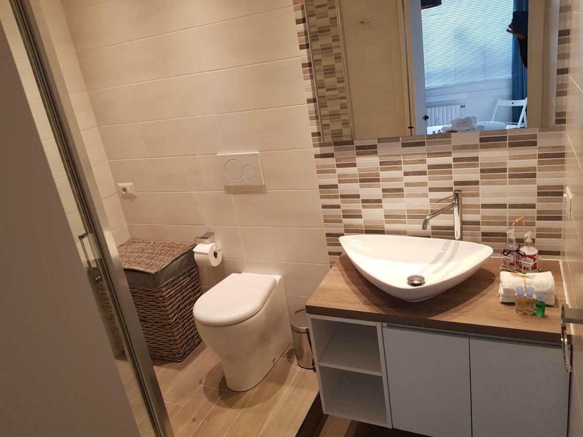 M.H.S. Apartment มิลาน ภายนอก รูปภาพ